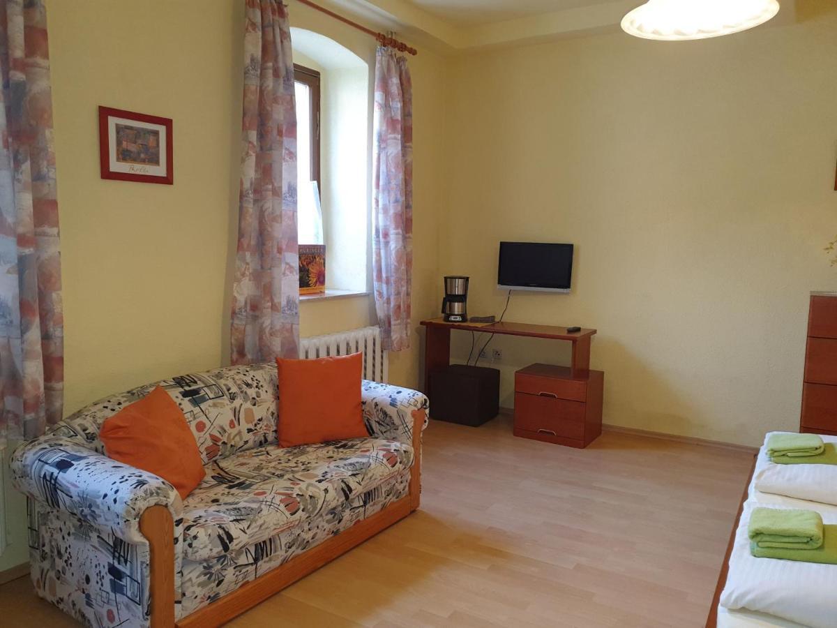 Pension Schuetze Daasdorf am Berge Экстерьер фото