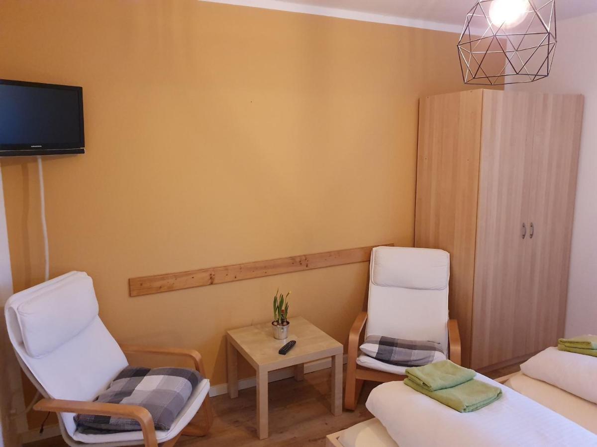 Pension Schuetze Daasdorf am Berge Экстерьер фото